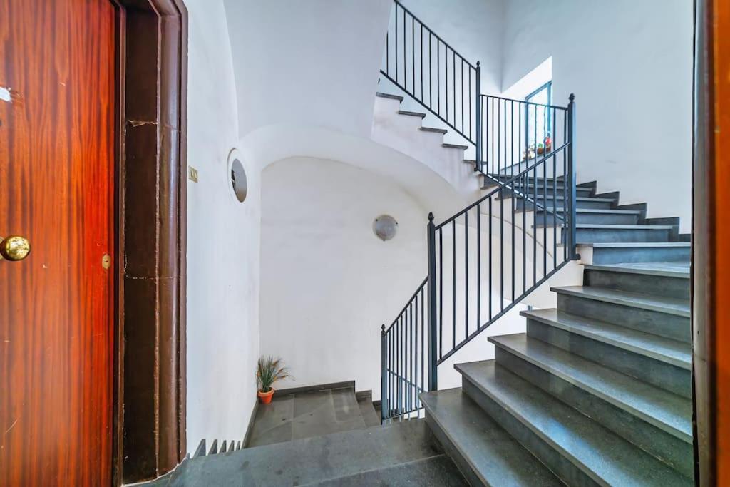Centro- Benedettini's Apartment *